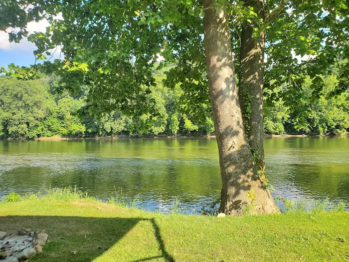 Riverview Campground Picture 8