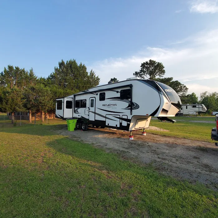 Chips Campground Picture 3