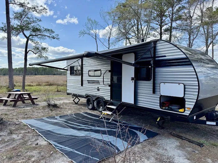 Dixon Landing RV Resort Picture 4