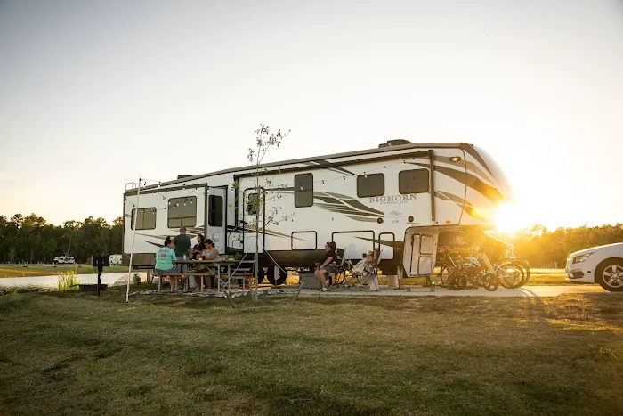 Sandusky RV Resort Picture 9