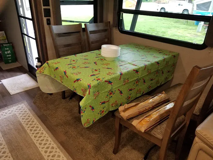 Lazy River Campground At Granville Picture 3