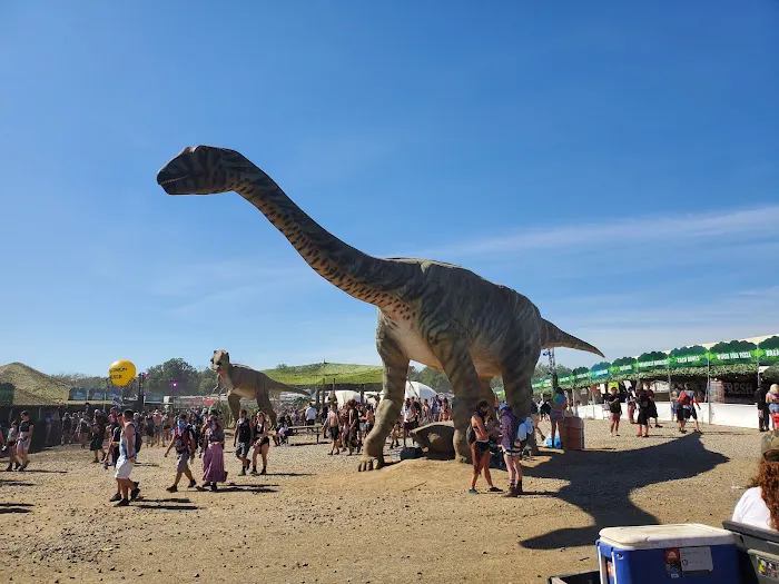 Legend Valley Public Entrance Picture 6