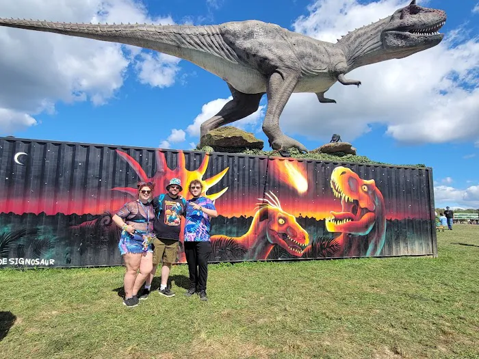 Legend Valley Public Entrance Picture 4