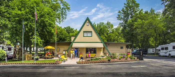 Buckeye Lake / Columbus East KOA Holiday Picture 1