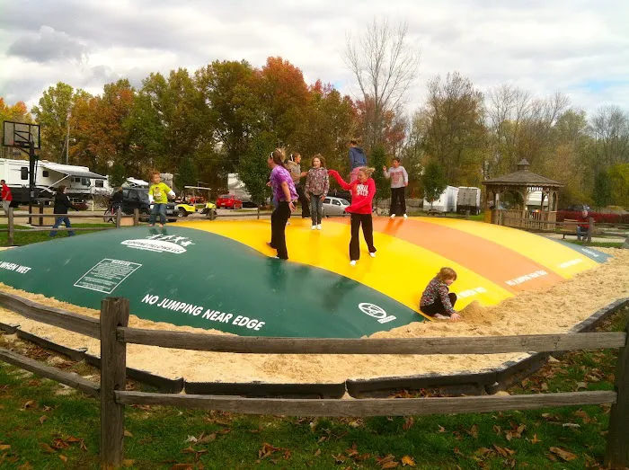 Buckeye Lake / Columbus East KOA Holiday Picture 7