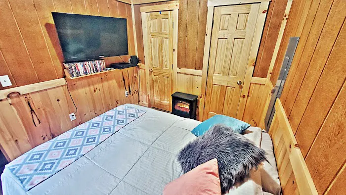 Quick Accommodations, Tours & More Picture 9