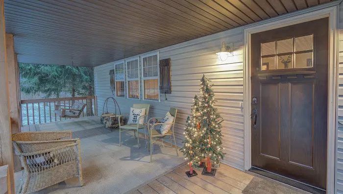 Heirloom Acres, LLC Picture 1