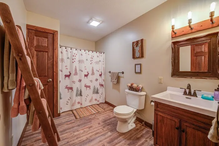 Heirloom Acres, LLC Picture 5