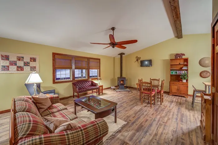 Heirloom Acres, LLC Picture 9