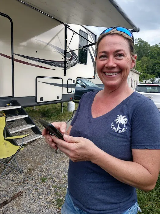 Cedar Cove Campground Picture 4