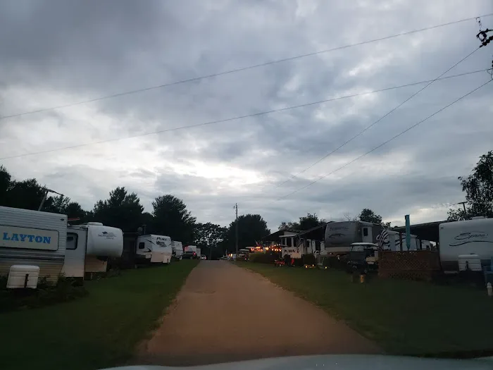 Covey's Family Campground Picture 6