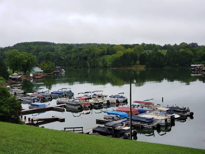Covey's Family Campground Picture 3