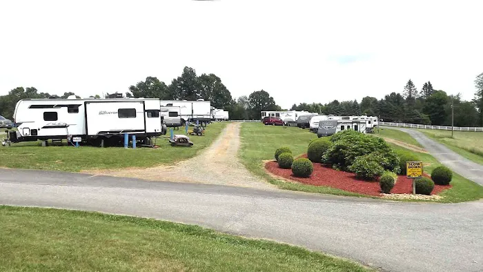 Utt's Mountaintop Campground @ Fancy Gap Picture 4