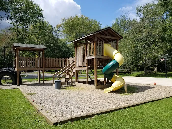 Pipestem Camping at Route 20 Market & Grill Picture 4