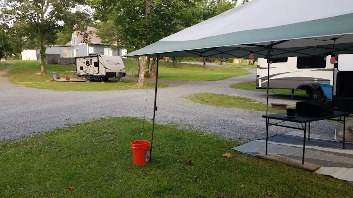 Pipestem Camping at Route 20 Market & Grill Picture 5