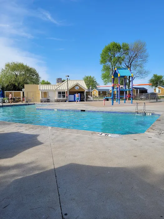 Lighthouse Point Campground - Cedar Point Picture 3