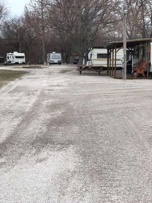 Hidden Hideaway Campground & Marina Picture 8