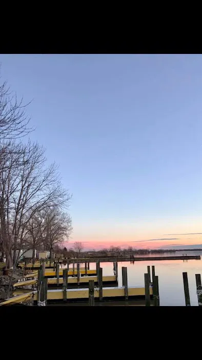 Hidden Hideaway Campground & Marina Picture 7