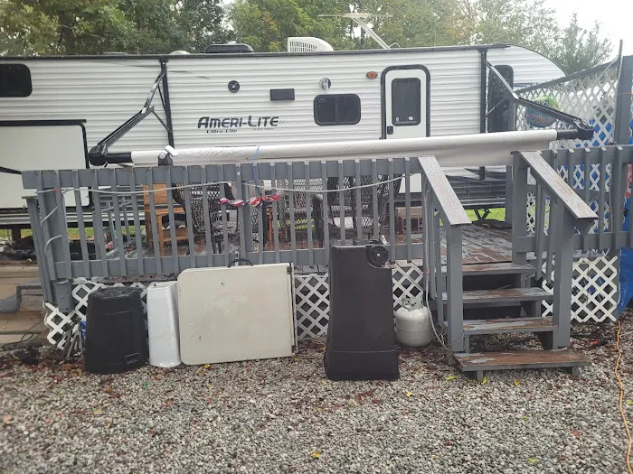 Clinton Lake Camping Picture 1