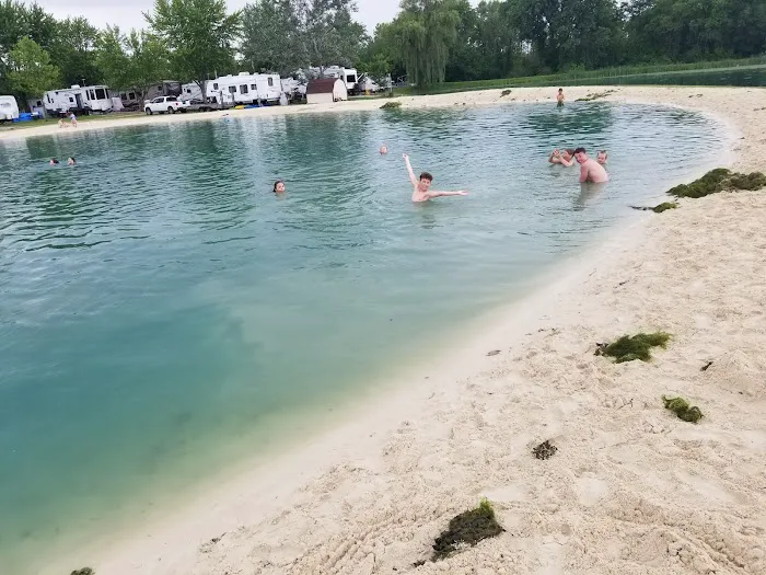 Clinton Lake Camping Picture 5