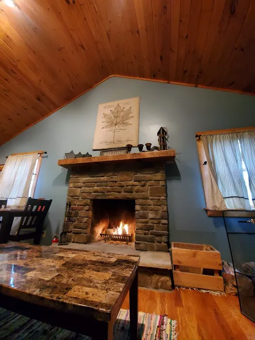 Hocking Hills Cabins Picture 3