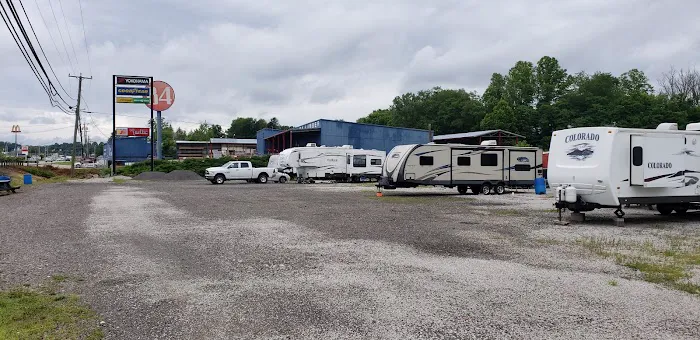 Mohr's roadside rv park Picture 1