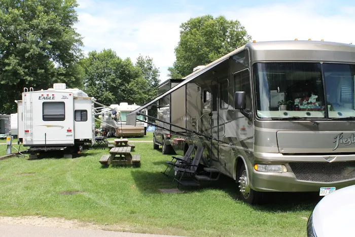 Huntington / Fox Fire KOA Holiday Picture 6