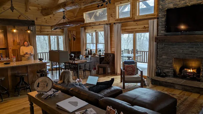 Rising Ridge Lodge Picture 2