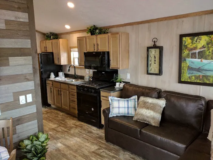 Hilltop Resorts and Campgrounds Picture 8