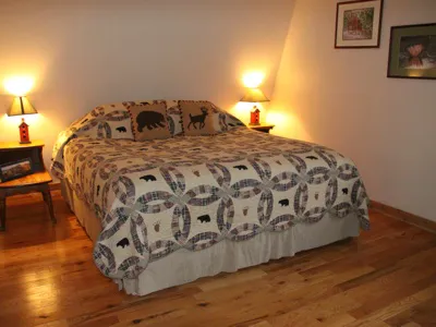 The Tree House in Hocking Hills Picture 3