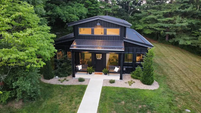 Creative Cabins Picture 9