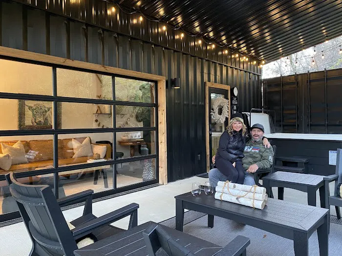 Creative Cabins - Lily Pad Container Picture 4