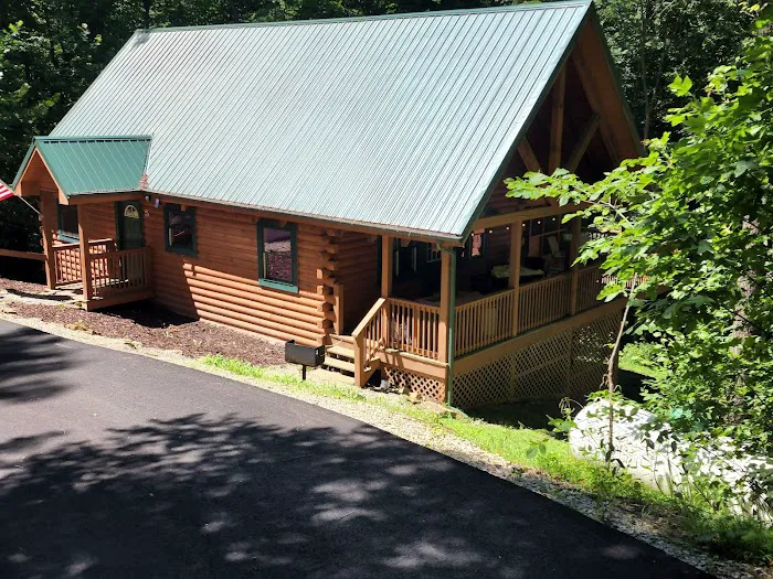 Cardinal Cabin #5 Picture 4