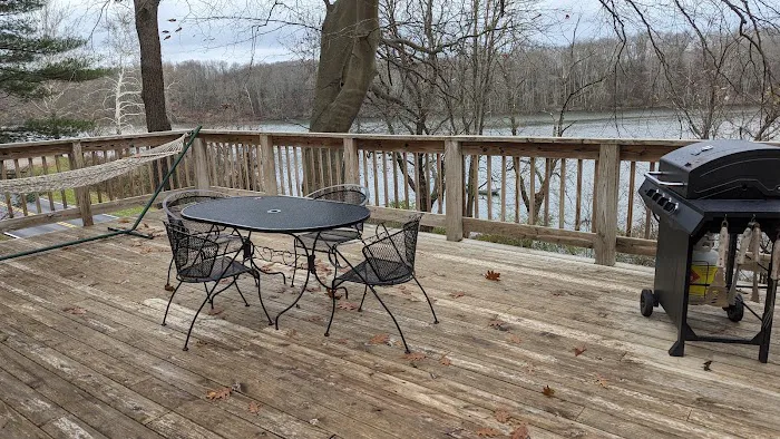 Lake Escape Cabin Picture 3