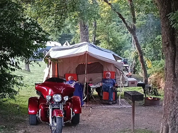 Fancy Gap Cabins and Campground Picture 6