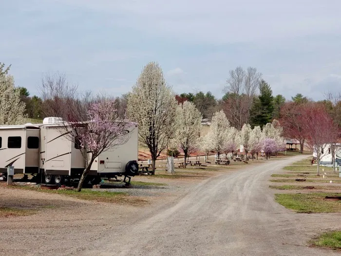 Lake Ridge RV Resort Picture 5