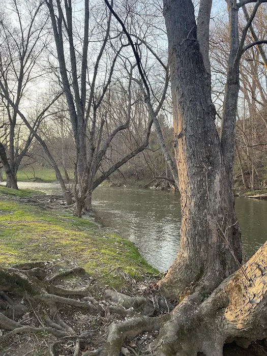 Pioneer Village RV Park Picture 10