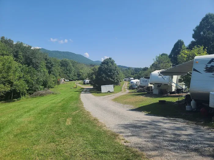 Pioneer Village RV Park Picture 8