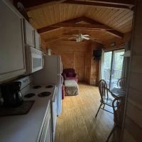Chestnut Creek Cabins ico
