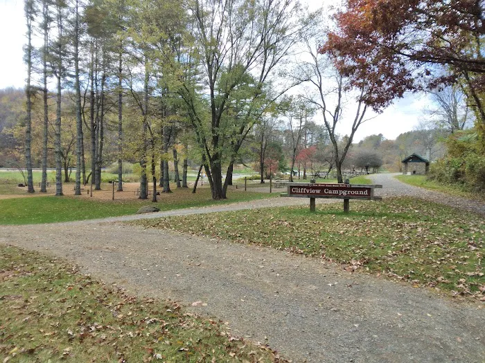 Cliffview Campground Picture 6