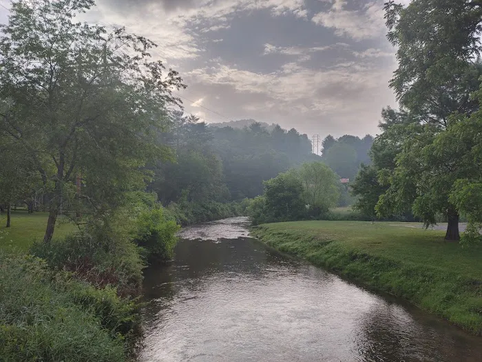 Cliffview Campground Picture 4