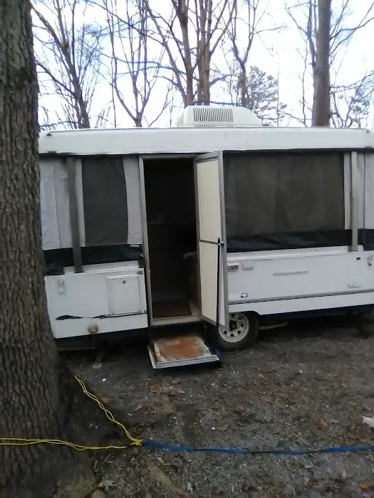 Pop & Moms Campground Picture 2