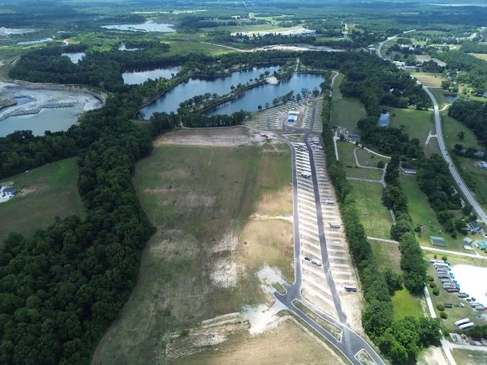The Lakes RV & Cabin Resort Picture 9