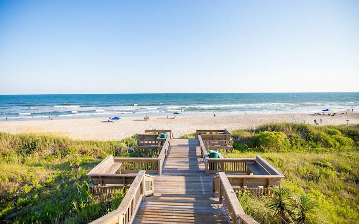 Emerald Isle RV Resort - formerly Holiday Trav-L-Park Picture 9