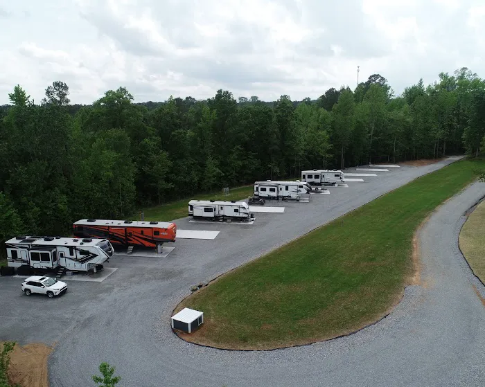 2 Lakes RV Resort Picture 3