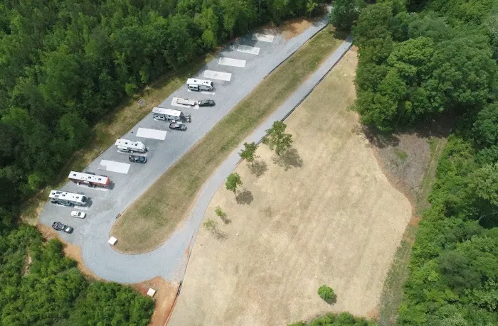 2 Lakes RV Resort Picture 8