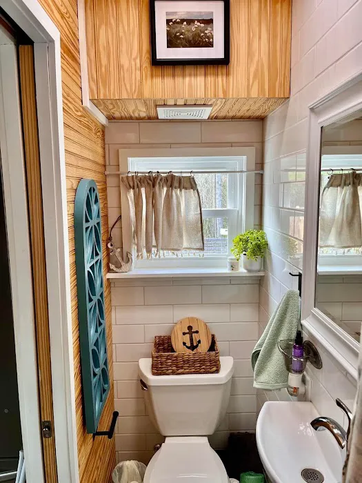 Evelyn’s Island Picture 7