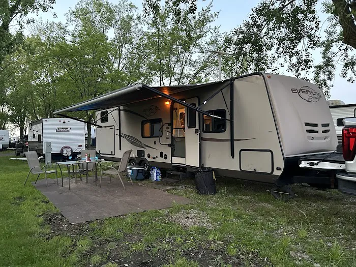 Fort Firelands RV Park Picture 9