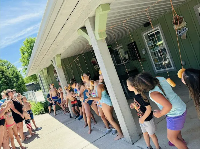 Cedarlane RV Resort Picture 2