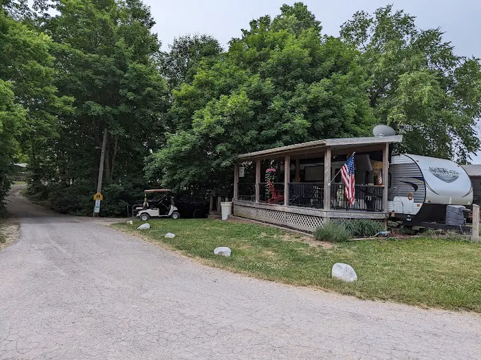 Leafy Oaks Campground Inc Picture 9